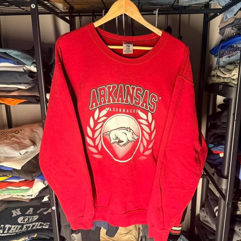 🐗 Vintage Arkansas Razorbacks Crewneck Sweatshirt — Cardinal Red — Size L